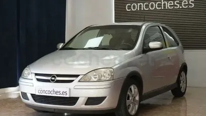 Usado Opel Corsa Sport 100 CV (73 kW) 2005 Gris / plata Utilitario