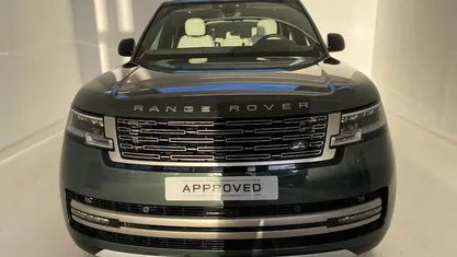 Usado Land Rover Range Rover 300 CV (220 kW) 2025 SUV