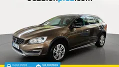 Usado 2016 Volvo V60 CC Kinetic Familiar | 14.150 € (Super precio)