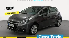 Usado 2018 Peugeot 208 Signature Sky Utilitario | 9490 € (Precio justo)