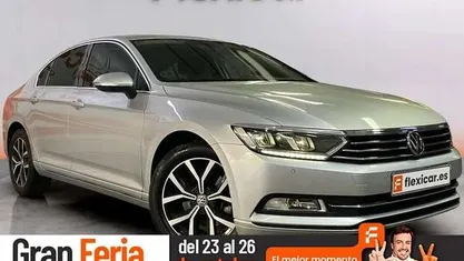 Usado VW Passat Advance 150 CV (110 kW) 2019 Gris Familiar