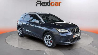 Używany Seat Arona FR 150 KM (110 kW) 2023 Szary SUV