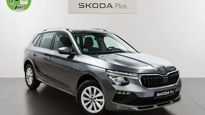 Gris / plata Usado 2025 Skoda Kamiq Selection SUV | 21.990 € (Precio justo)