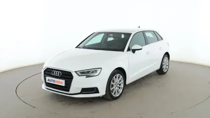 Usado Audi A3 Sportback Design 116 CV (85 kW) 2018 Blanco Utilitario