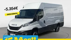Blanco Usado 2023 Iveco Daily Berlina | 29.200 € (Precio justo)