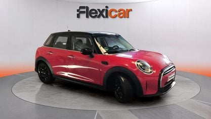 Usado Mini Cooper 136 CV (100 kW) 2023 Rojo Utilitario