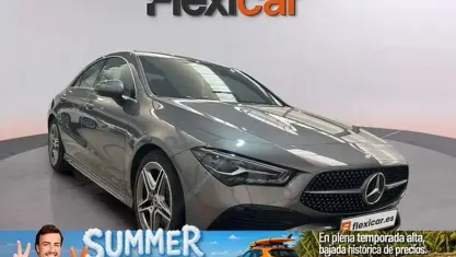 Usado Mercedes CLA200 163 CV (119 kW) 2024 Gris Coupe