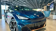 Azul Nuevo 2024 Cupra Born e-Boost Utilitario | 31.890 € (Precio justo)
