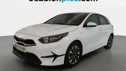 Usado Kia Ceed 101 CV (74 kW) 2025 Blanco Utilitario