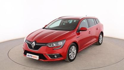 Używany Renault Mégane GrandTour Intens 110 KM (80 kW) 2018 Czerwony Kombi