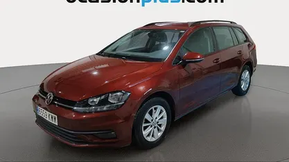 Rojo Usado 2019 VW Golf Sportsvan Business Monovolumen | 12.637 € (Buen precio)