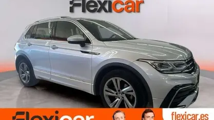 Usado VW Tiguan R-line 150 CV (110 kW) 2021 Gris SUV