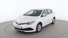 Blanco Usado 2018 Toyota Auris Hybrid Business Edition Utilitario | 15.299 € (Precio justo)