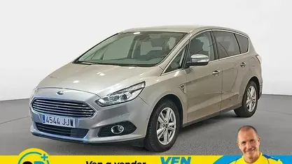 Begagnad Ford S-MAX Titanium 150 HK (110 kW) 2015 Grå Minibuss