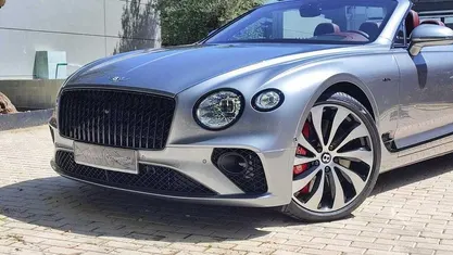 Plata metalizado Nuevo 2025 Bentley Continental GT Descapotable | 324.900 €