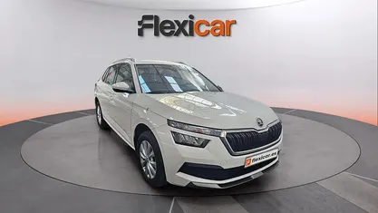 Usado Skoda Kamiq Ambition 110 CV (80 kW) 2021 SUV