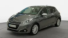 Gris Usado 2018 Peugeot 208 Style Utilitario | 7091 € (Buen precio)