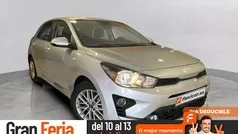 Gris Usado 2022 Kia Rio Sport Berlina | 12.990 € (Precio justo)