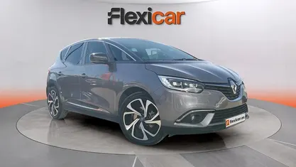 Usado Renault Scénic III Zen 110 CV (80 kW) 2016 Beige Monovolumen