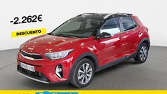 Rojo Usado 2022 Kia Stonic SUV | 19.200 € (Precio justo)