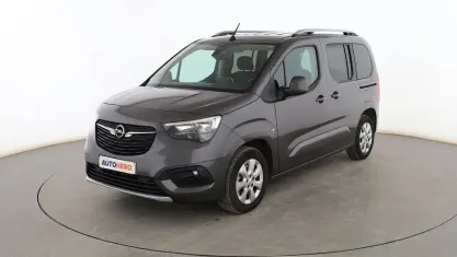 Usado Opel Combo Life Innovation 131 CV (96 kW) 2020 Gris Monovolumen