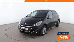 Usado 2018 Peugeot 208 Allure Utilitario | 8399 € (Precio justo)