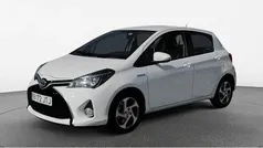 Blanco Usado 2016 Toyota Yaris Hybrid Active Utilitario | 13.590 € (Precio justo)