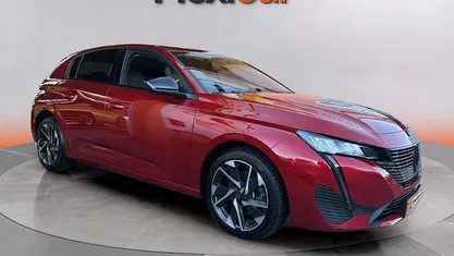 Usado 2024 Peugeot 308 Allure Utilitario | 17.890 € (Buen precio)