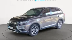 Usado 2019 Mitsubishi Outlander Motion SUV | 17.264 € (Precio justo)