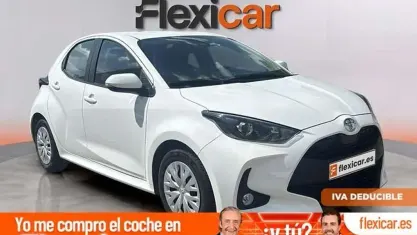 Usado Toyota Yaris Active 69 CV (50 kW) 2023 Blanco Utilitario