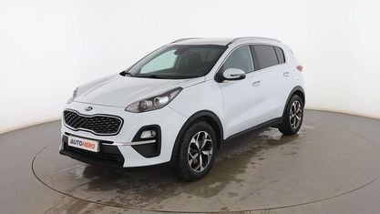 Używany Kia Sportage 136 KM (100 kW) 2021 Biały SUV