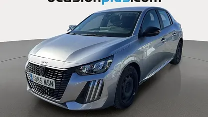Usado Peugeot 208 Active 102 CV (75 kW) 2024 Gris Utilitario