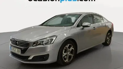 Usado Peugeot 508 Active 140 CV (102 kW) 2015 Gris Berlina