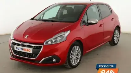 Usado Peugeot 208 Signature Sky 102 CV (75 kW) 2019 Rojo Utilitario