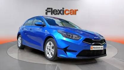 Usado Kia Ceed 101 CV (74 kW) 2021 Azul Utilitario