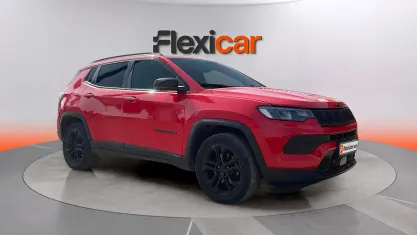 Usado Jeep Compass Night Eagle 131 CV (96 kW) 2022 Rojo SUV