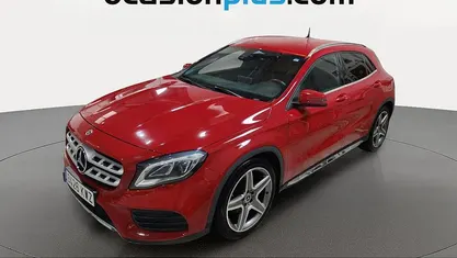 Rojo Usado 2019 Mercedes GLA200 AMG SUV | 22.228 € (Precio justo)