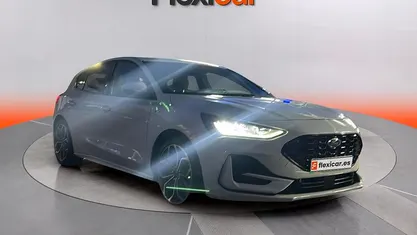 Usado Ford Focus Active 155 CV (114 kW) 2022 Blanco Berlina