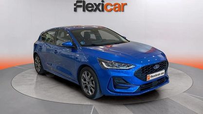 Używany Ford Focus ST-Line 155 KM (114 kW) 2023 Niebieski Sedan/Limuzyna