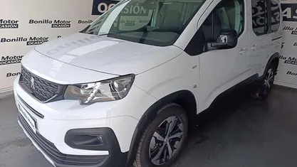 Usado Peugeot e-Rifter GTi 100 kW (136 CV) 2023 Blanco Monovolumen