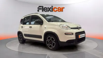 Usado Fiat Panda City Life 71 CV (52 kW) 2022 Rojo Utilitario