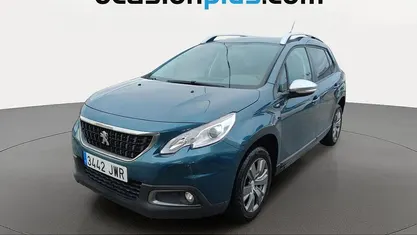 Usado Peugeot 2008 Style 100 CV (73 kW) 2017 Verde SUV