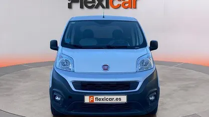 Käytetty Fiat Fiorino 77 HP (56 kW) 2020 Valkoinen Tila-auto