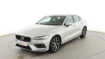 Gris Usado 2021 Volvo S60 Business Edition Berlina | 25.799 € (Buen precio)