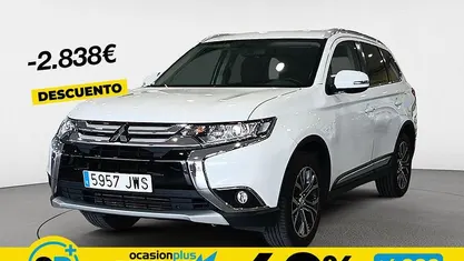 Usado Mitsubishi Outlander Motion 150 CV (110 kW) 2017 Blanco SUV