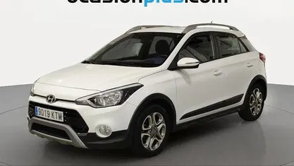 Begagnad Hyundai i20 Active 101 HK (74 kW) 2019 Vit Halvkombi
