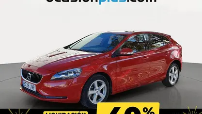 Rojo Usado 2016 Volvo V40 Kinetic Utilitario | 12.954 € (Precio justo)