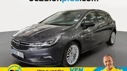 Usado Opel Astra Excellence 125 CV (91 kW) 2016 Gris / plata Berlina
