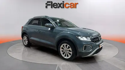 Usado VW T-Roc Life 150 CV (110 kW) 2023 SUV