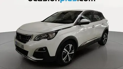 Usado Peugeot 3008 Allure 131 CV (96 kW) 2019 Blanco SUV